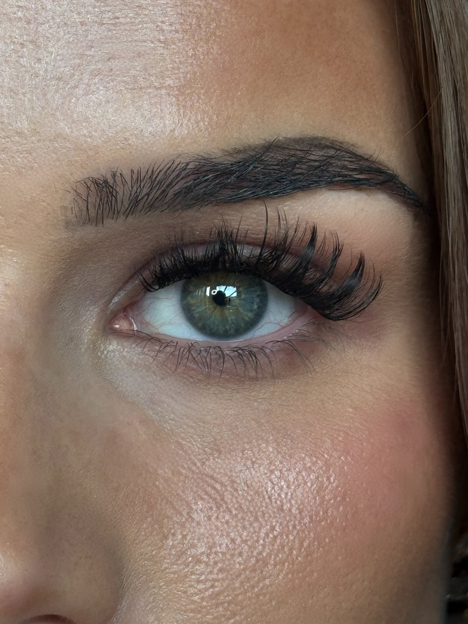 Pre-glued Clusters - Noir Intense
